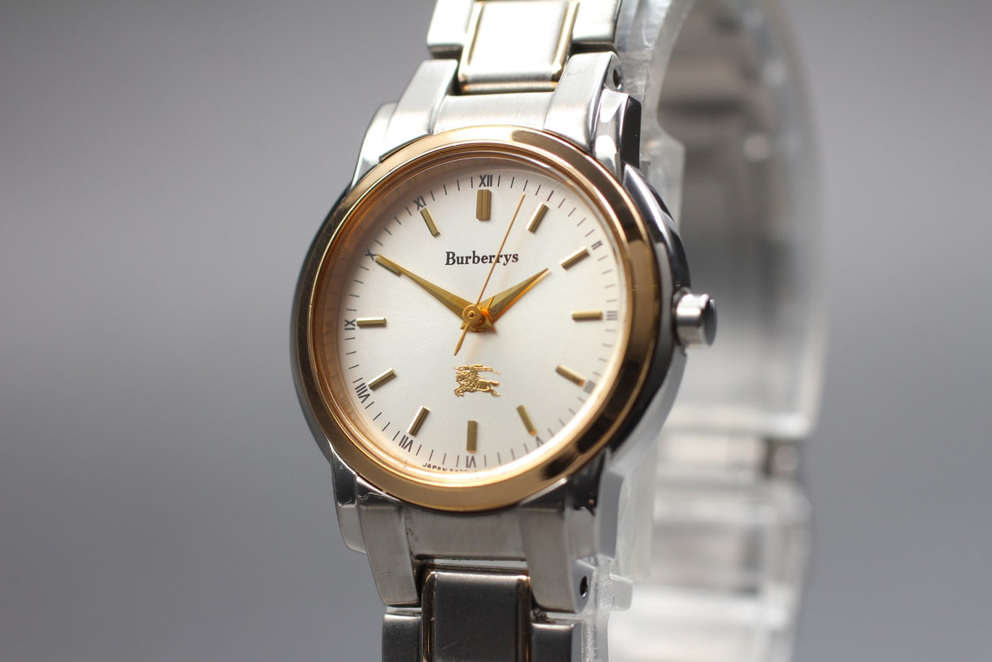Near MINT Burberrys 5430-H13006 Gold Two-tone Quartz 24mm Ladies Watch JAPAN