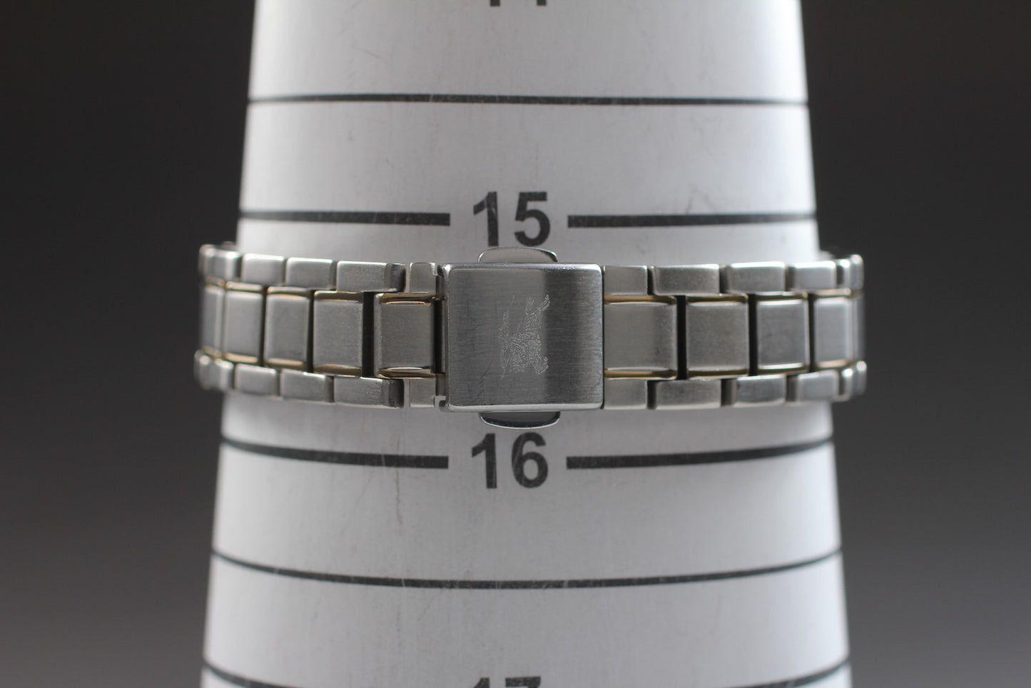 Near MINT Burberrys 5430-H13006 Gold Two-tone Quartz 24mm Ladies Watch JAPAN