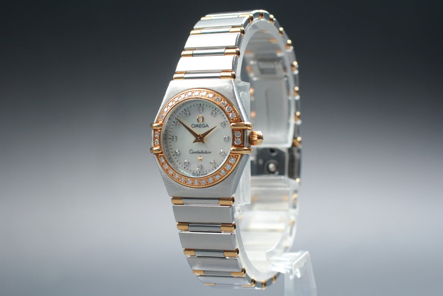 OMEGA Constellation Mini 1267.70 Diamond MOP Half Bar Quartz 22mm Ladies Watch