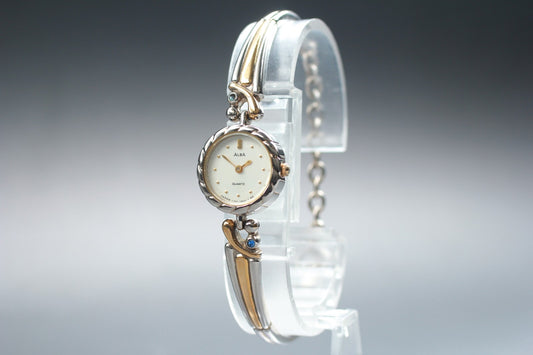 1999 Near MINT Seiko Alba Y150-0A30 White Two-tone Bracelet Quartz Ladies Watch