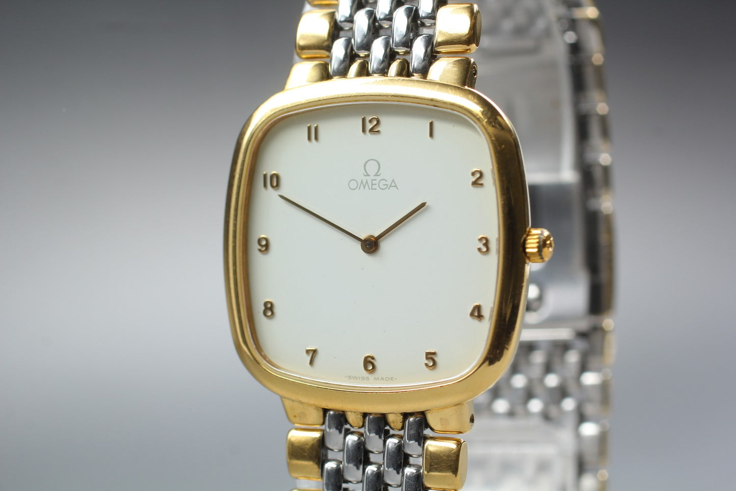 1989 Near MINT OMEGA De Ville 395.0877.2 Cal.1378 Square Quartz 30mm Men's Watch