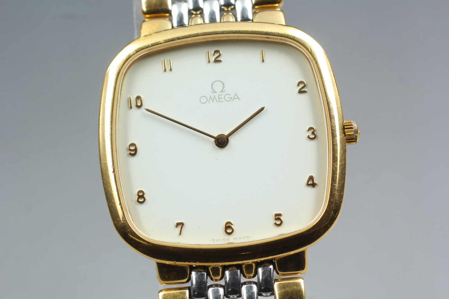 1989 Near MINT OMEGA De Ville 395.0877.2 Cal.1378 Square Quartz 30mm Men's Watch