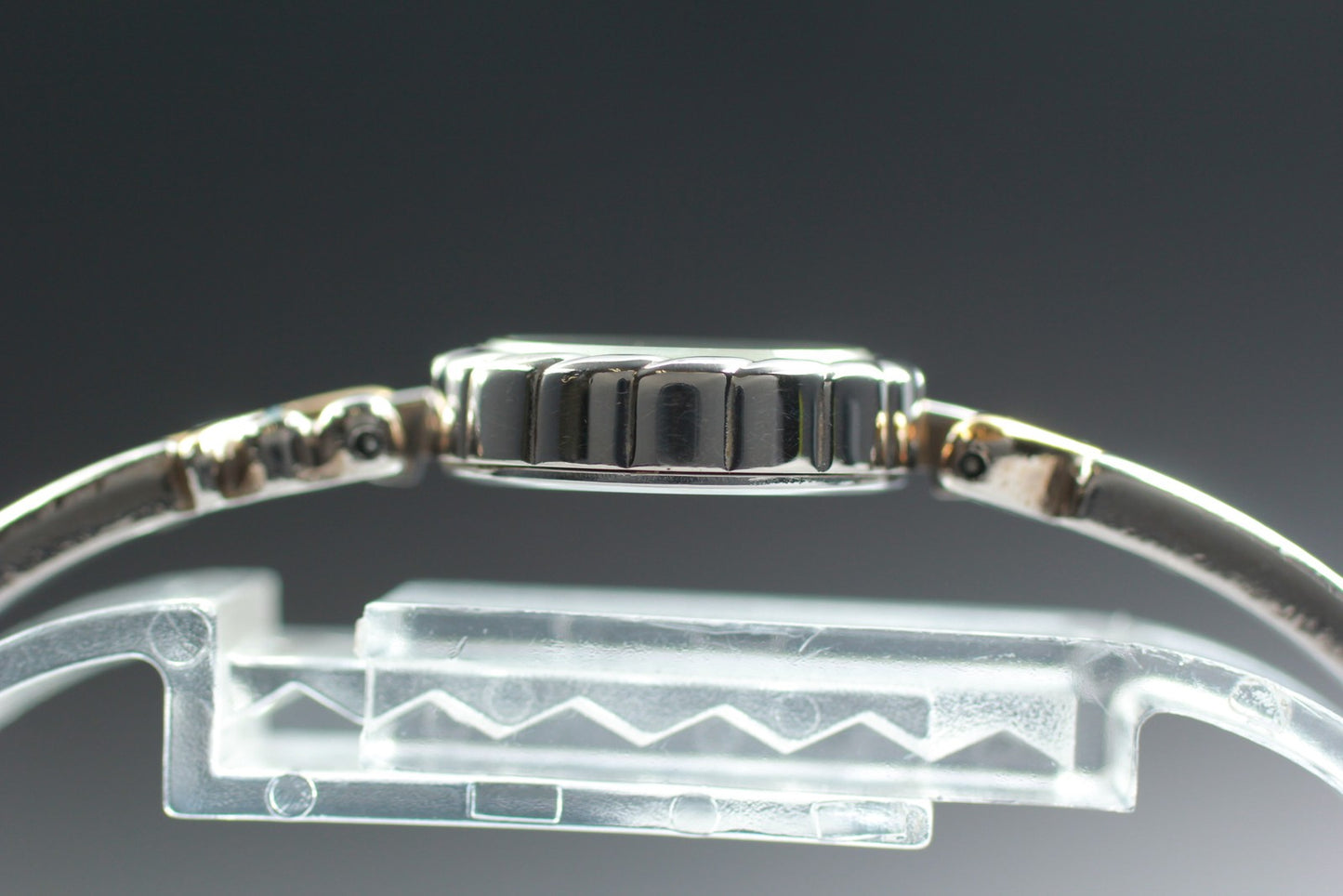 1999 Near MINT Seiko Alba Y150-0A30 White Two-tone Bracelet Quartz Ladies Watch