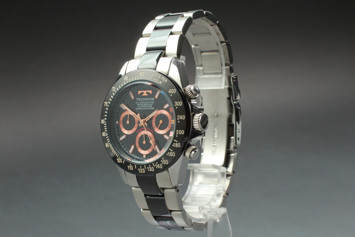 Near MINT Technos T4685 Black Dial Chronograph Bracelet Quartz 42mm Men's Watch