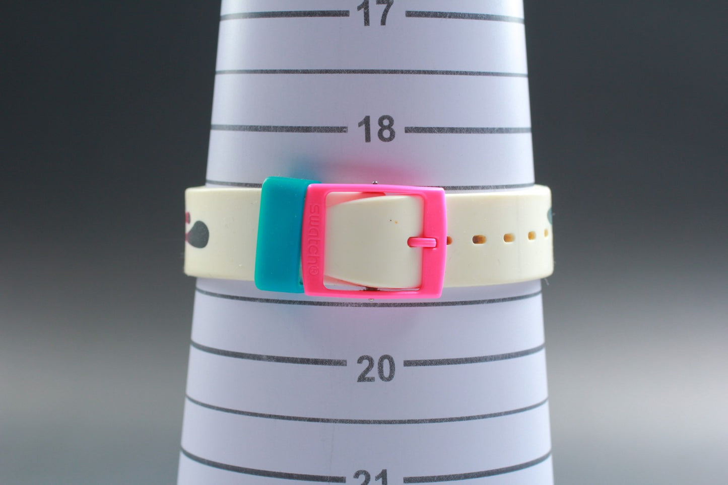 Exc+5 Swatch Transition GZ248 White Dial Red Blue Quartz 34mm Men's Watch 2011