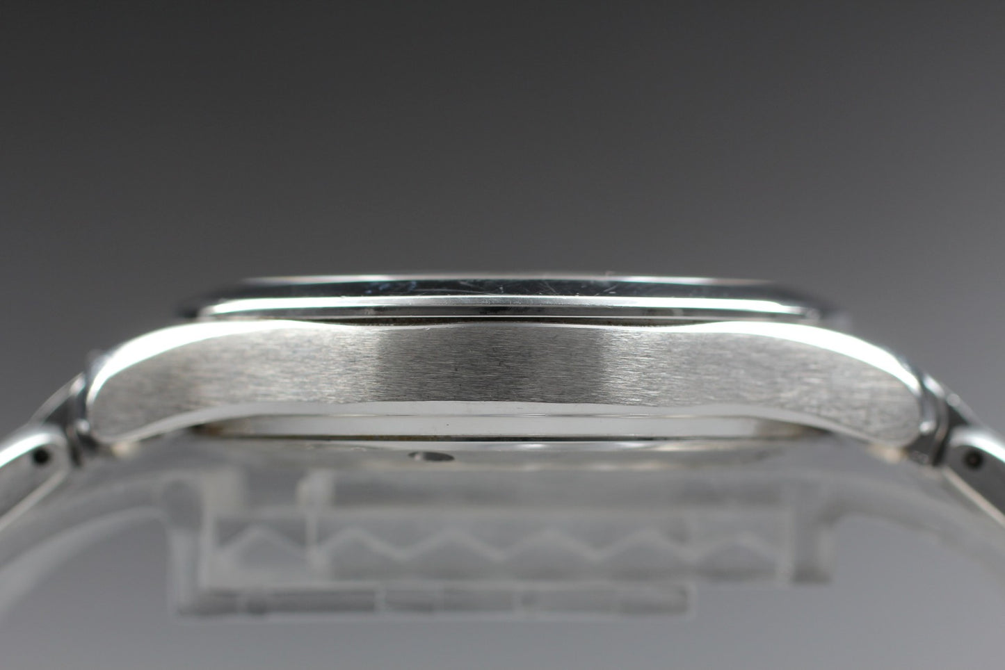 Near MINT OMEGA Seamaster 120m 196.1501 Cal.1438 Silver Quartz 36mm Men's Watch