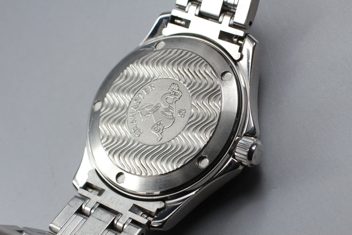 Near MINT OMEGA Seamaster 120m 196.1501 Cal.1438 Silver Quartz 36mm Men's Watch