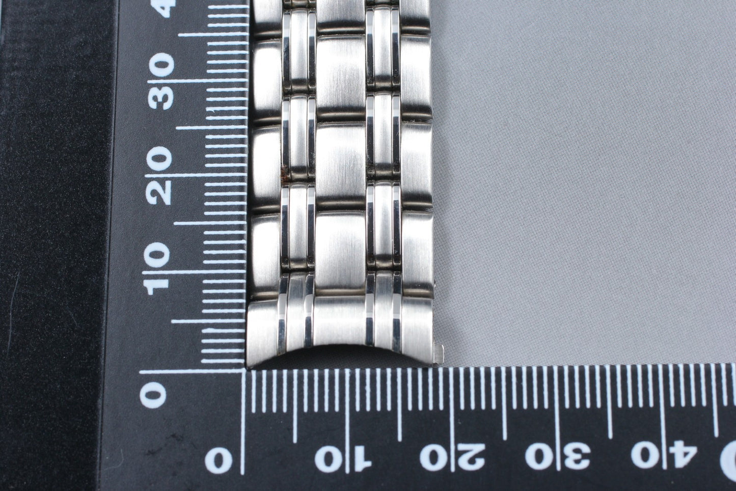 Near MINT Omega Seamaster 1501/823 Men's 18mm Vintage Watch Band Bracelet JAPAN