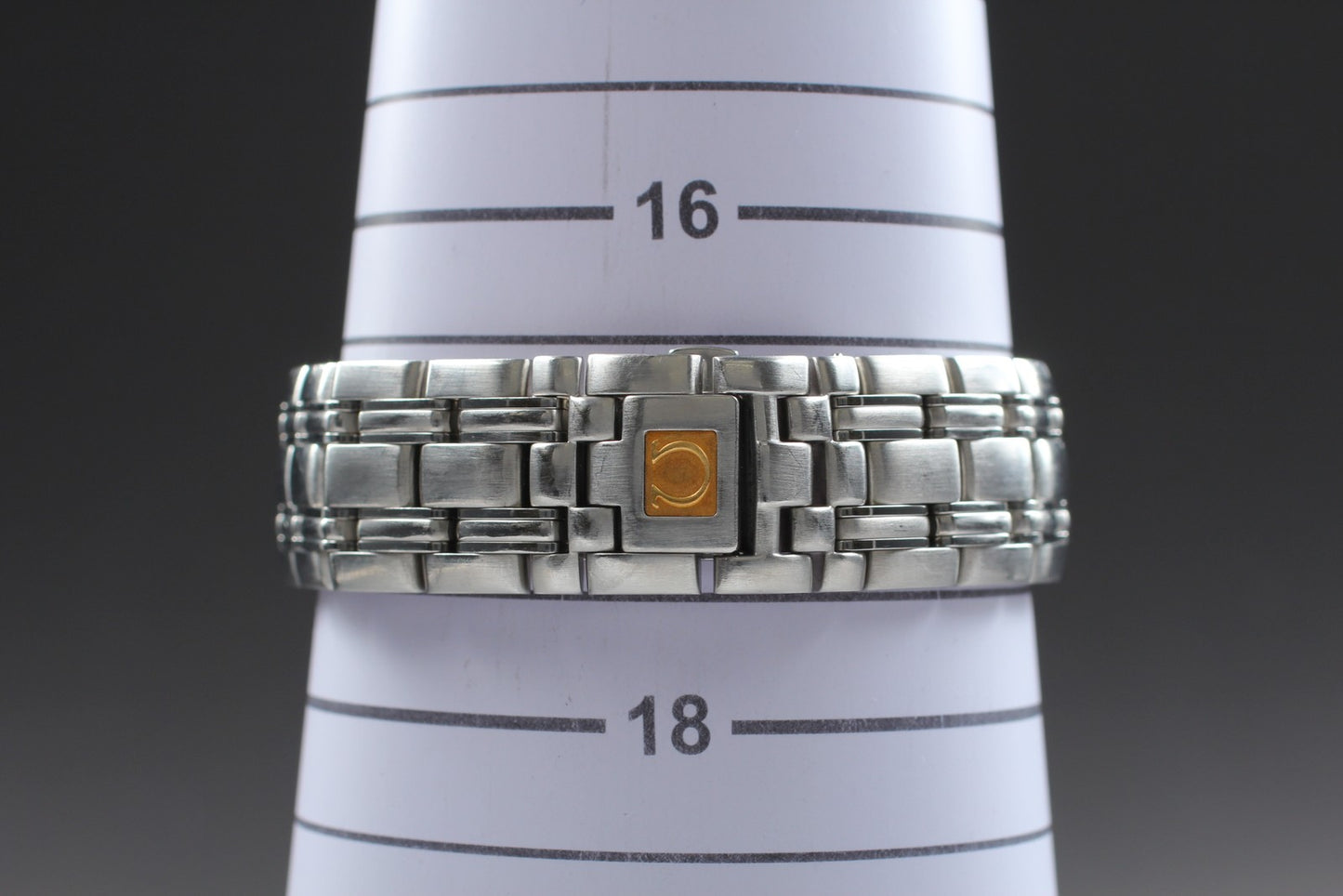 Near MINT OMEGA Seamaster 120m 196.1501 Cal.1438 Silver Quartz 36mm Men's Watch