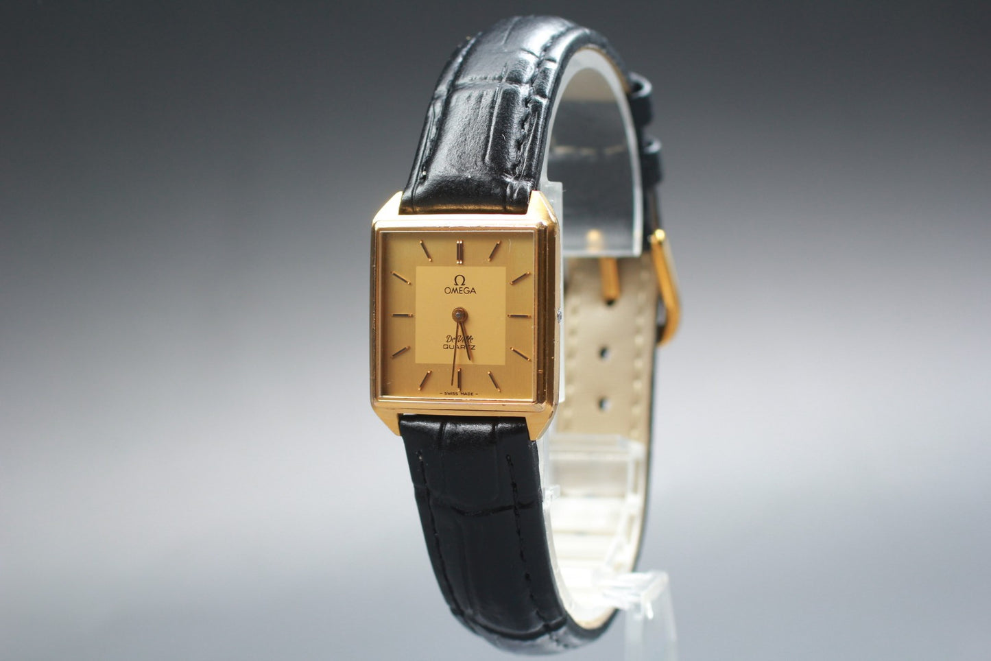 Near MINT OMEGA De Ville 591.0087 Cal.1365 Gold Push Crown Quartz Men's Watch