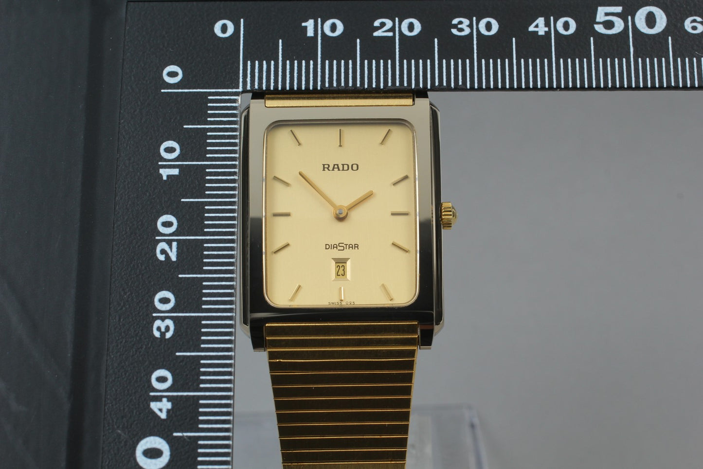 Original Bracelet MINT / Paper RADO DiaStar 160.0394.3 Gold Quartz Unisex Watch