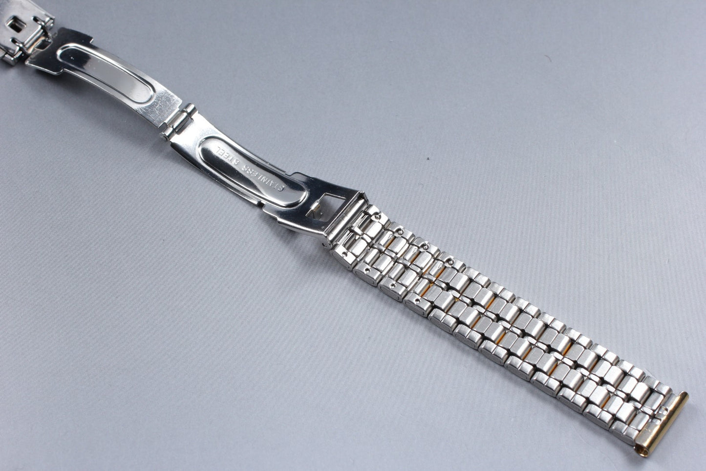 Near MINT OMEGA Stainless Steel Bracelet 13mm Two-tone Gold Silver Ladies Watch