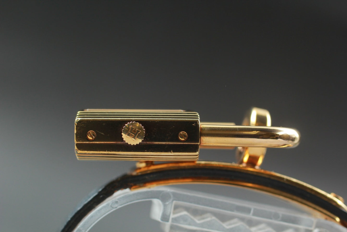 Exc+5 w/ Paper HERMES Kelly Ladies Watch Quartz Gold Padlock Black Dial Swiss