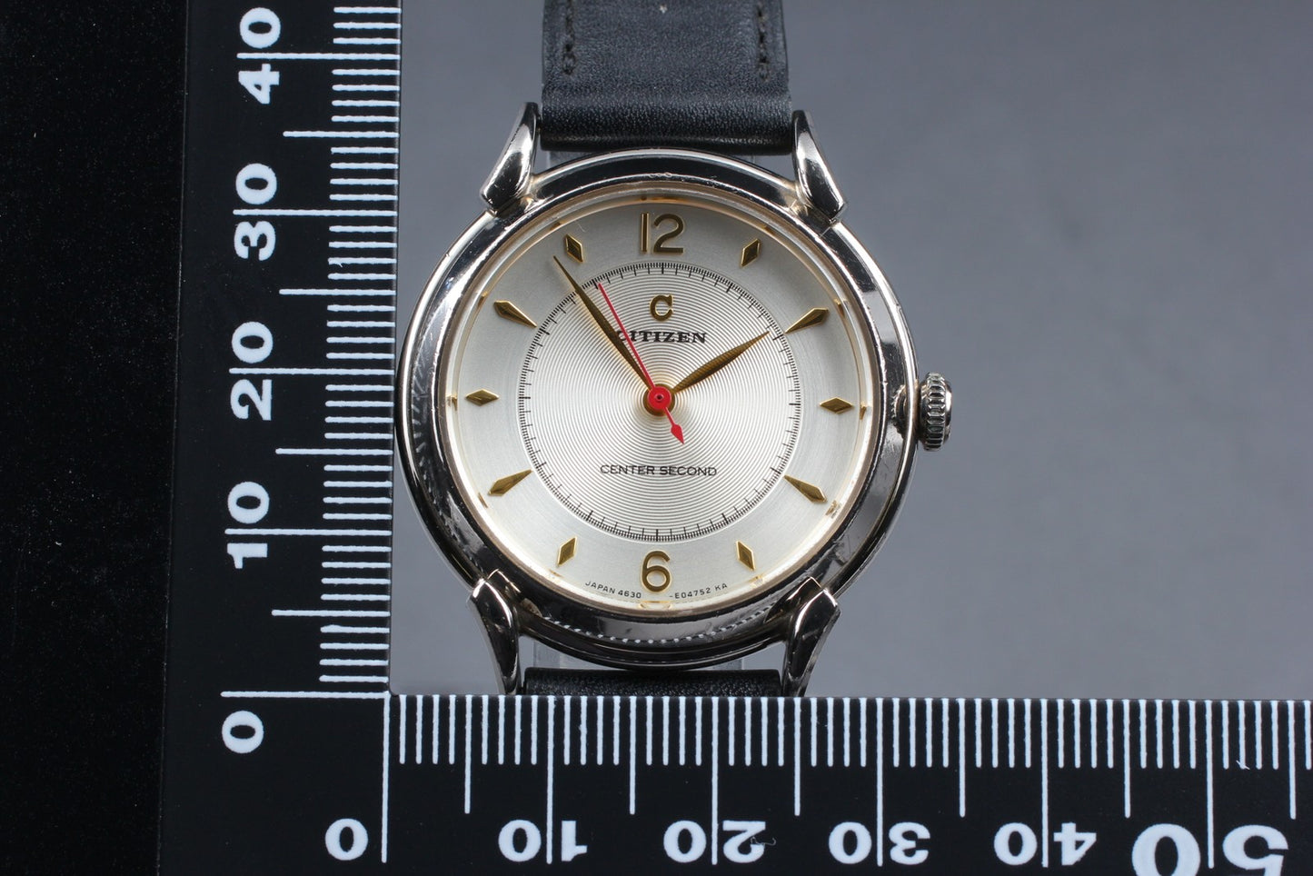 Near MINT Citizen Center Second 4630-E04752 SV925 33mm Quartz Men's Watch