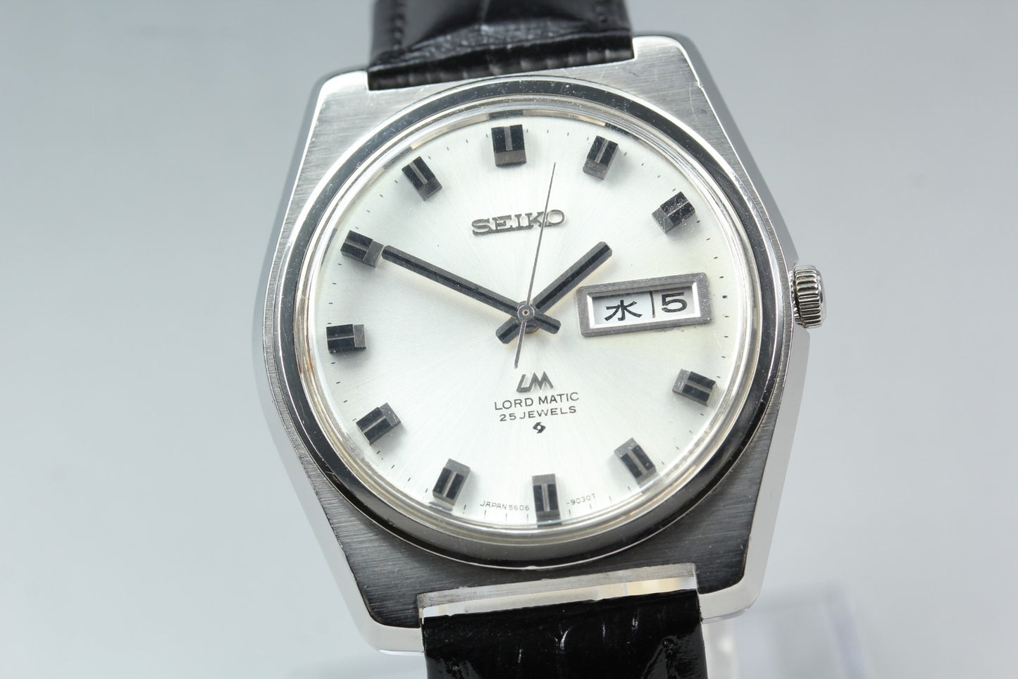 Vintage 1969 [Near MINT] SEIKO Lord Matic 5606-9020 Auto 39mm Men's Watch JAPAN