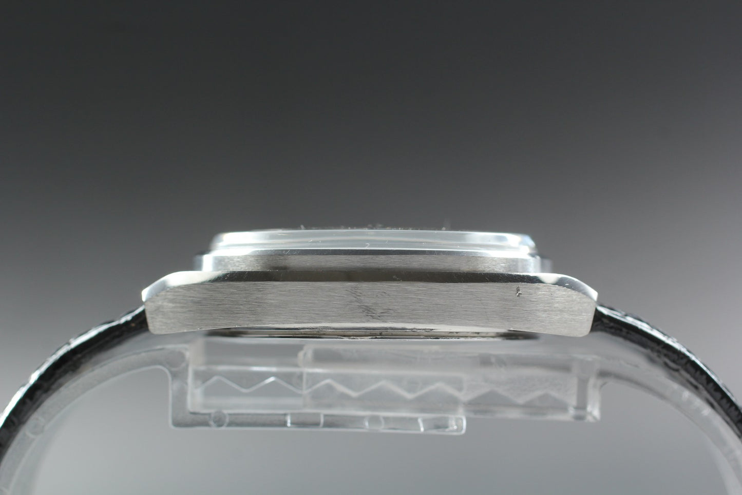 Vintage 1977 Near MINT OMEGA Seamaster 196.0032 Cal.1345 Quartz 35mm Men's Watch