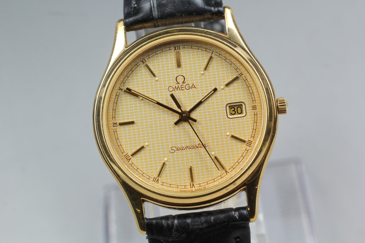 Vintage 1984 Near MINT OMEGA Seamaster 196.0251 Cal.1430 Quartz 33mm Men's Watch