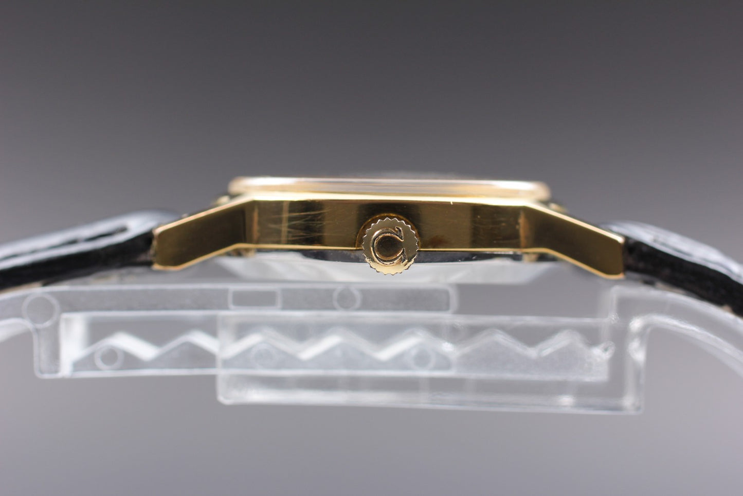 Near MINT OMEGA Geneve 511.0411 Cal.625 Gold Oval Manual Wind Ladies Watch JAPAN