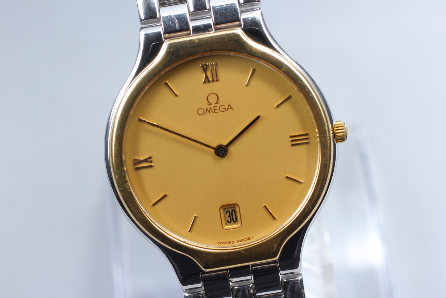 Near MINT OMEGA De Ville Symbol 196.0316 Cal.1436 18K Quartz 32mm Men's Watch