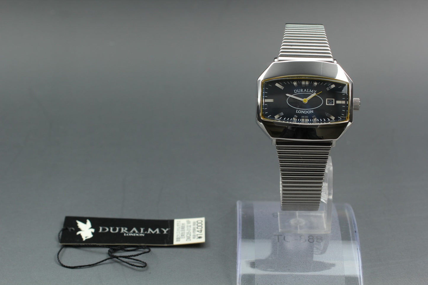 Nos [MINT w/ Tag] CITIZEN Duralmy 6110-L16061 Black Dial 37mm Quartz Men's Watch