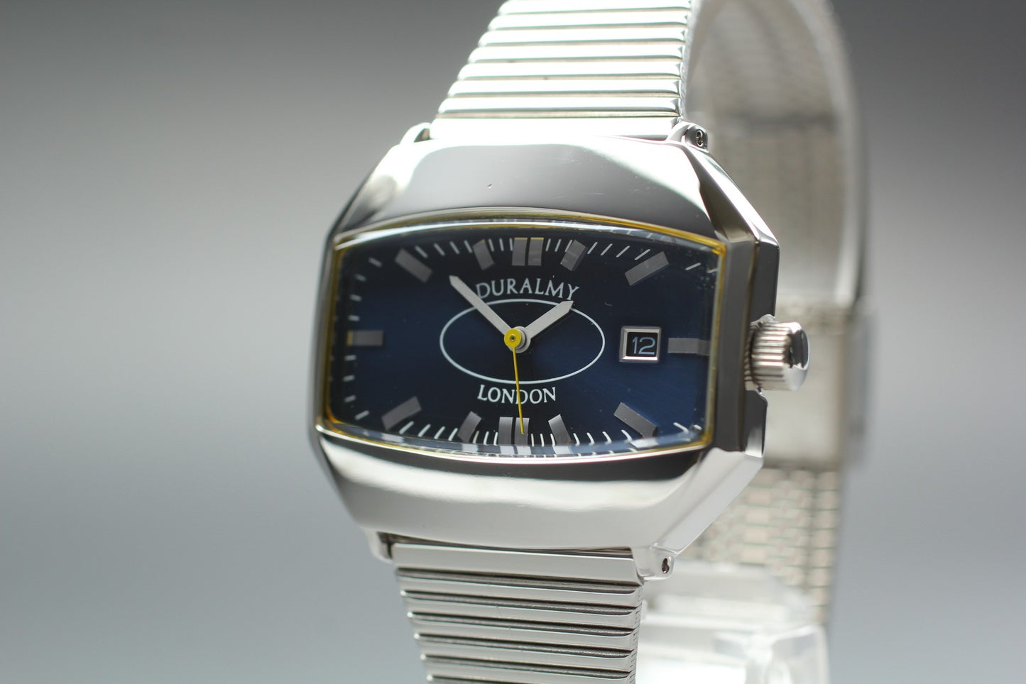 Nos [MINT w/ Tag] CITIZEN Duralmy 6110-L16061 Black Dial 37mm Quartz Men's Watch