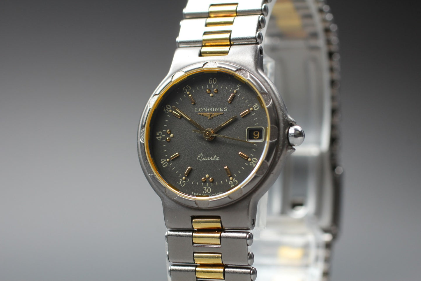 Near MINT Longines Conquest 152.4937 L152.2 Black Two-tone Qz 25mm Ladies Watch