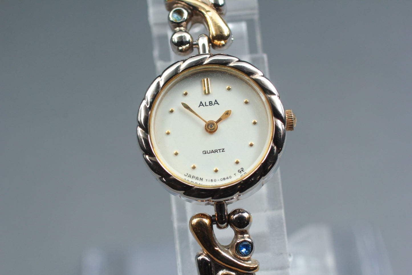 1999 Near MINT Seiko Alba Y150-0A30 White Two-tone Bracelet Quartz Ladies Watch