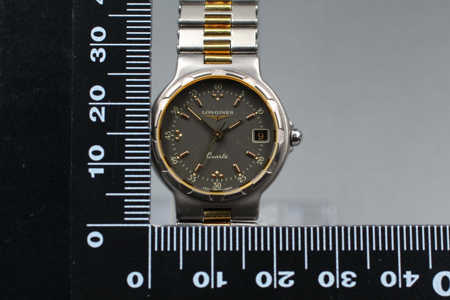 Near MINT Longines Conquest 152.4937 L152.2 Black Two-tone Qz 25mm Ladies Watch