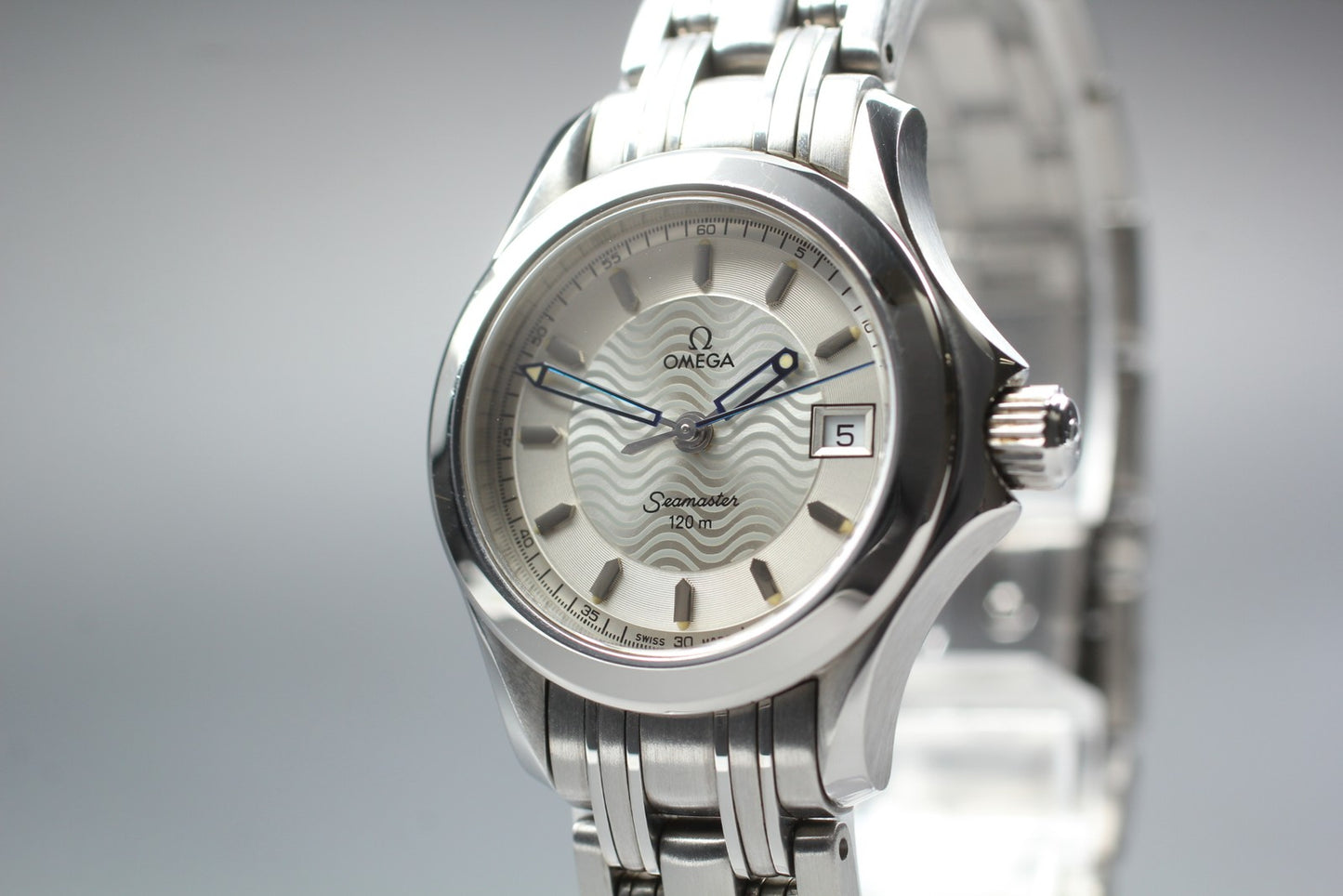 Near MINT OMEGA Seamaster 120m 596.1502 Cal.1424 Quartz 28mm Ladies Watch JAPAN