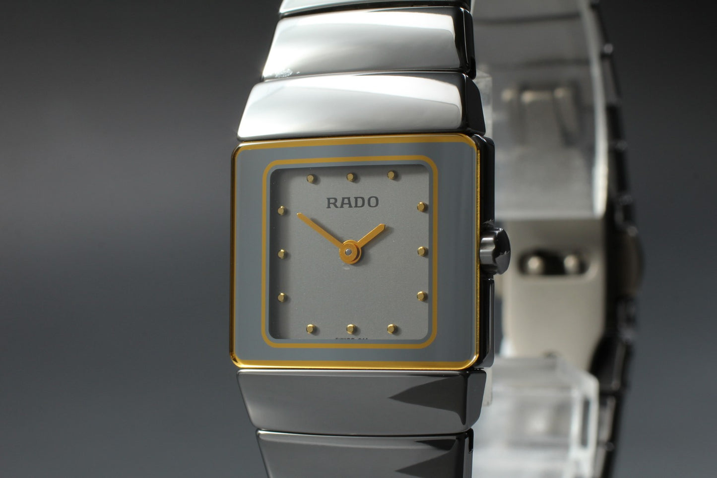 Near MINT Rado DiaStar 153.0334.3 Grey Dial Quartz 21mm Ladies Watch JAPAN