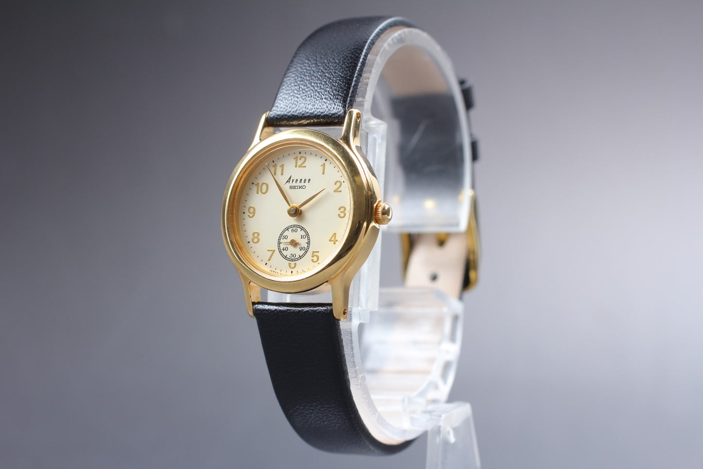 Near MINT w/ Tag Seiko Avenue 2K22-0080 Gold Small Seconds Quartz Ladies Watch