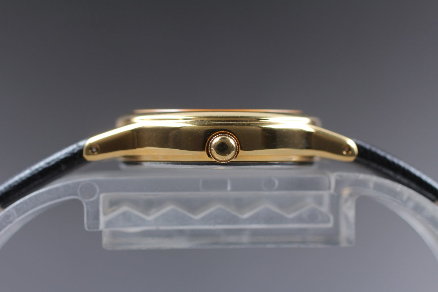 Near MINT w/ Tag Seiko Avenue 2K22-0080 Gold Small Seconds Quartz Ladies Watch