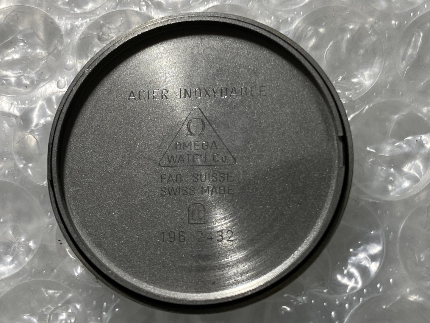 Near MINT w/ Papers OMEGA De Ville 196.2432 Cal.1432 Gold Quartz Men's Watch