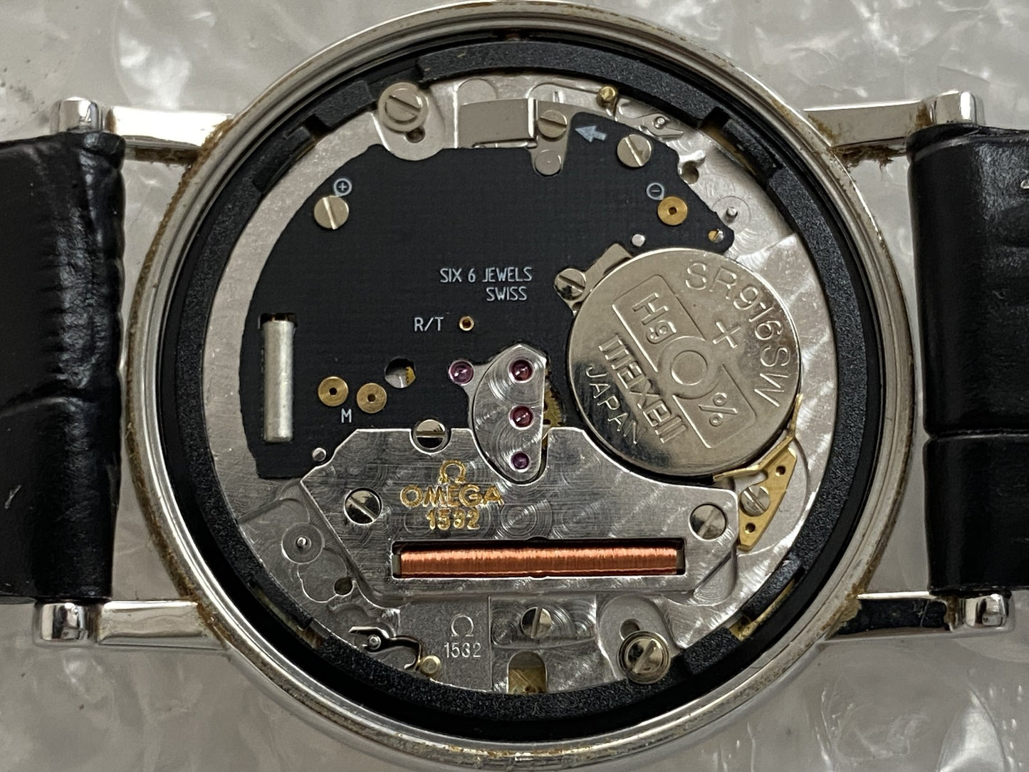 Near MINT OMEGA De Ville 196.2432 Cal.1532 Date Gold Quartz 32mm Men's Watch