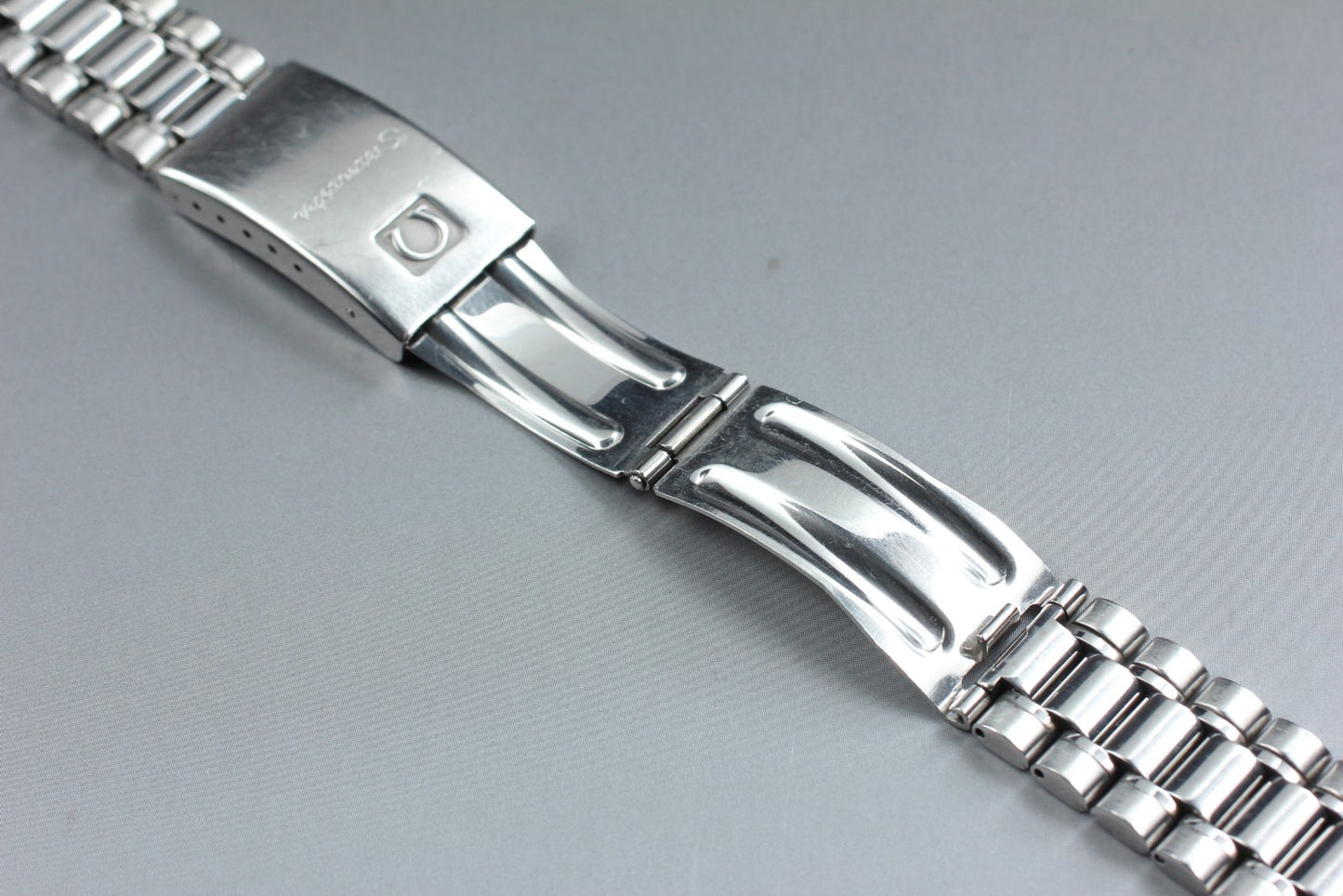 Near MINT OMEGA 18mm Stainless Steel Bracelet 1569 w/ End Link 814 for Seamaster