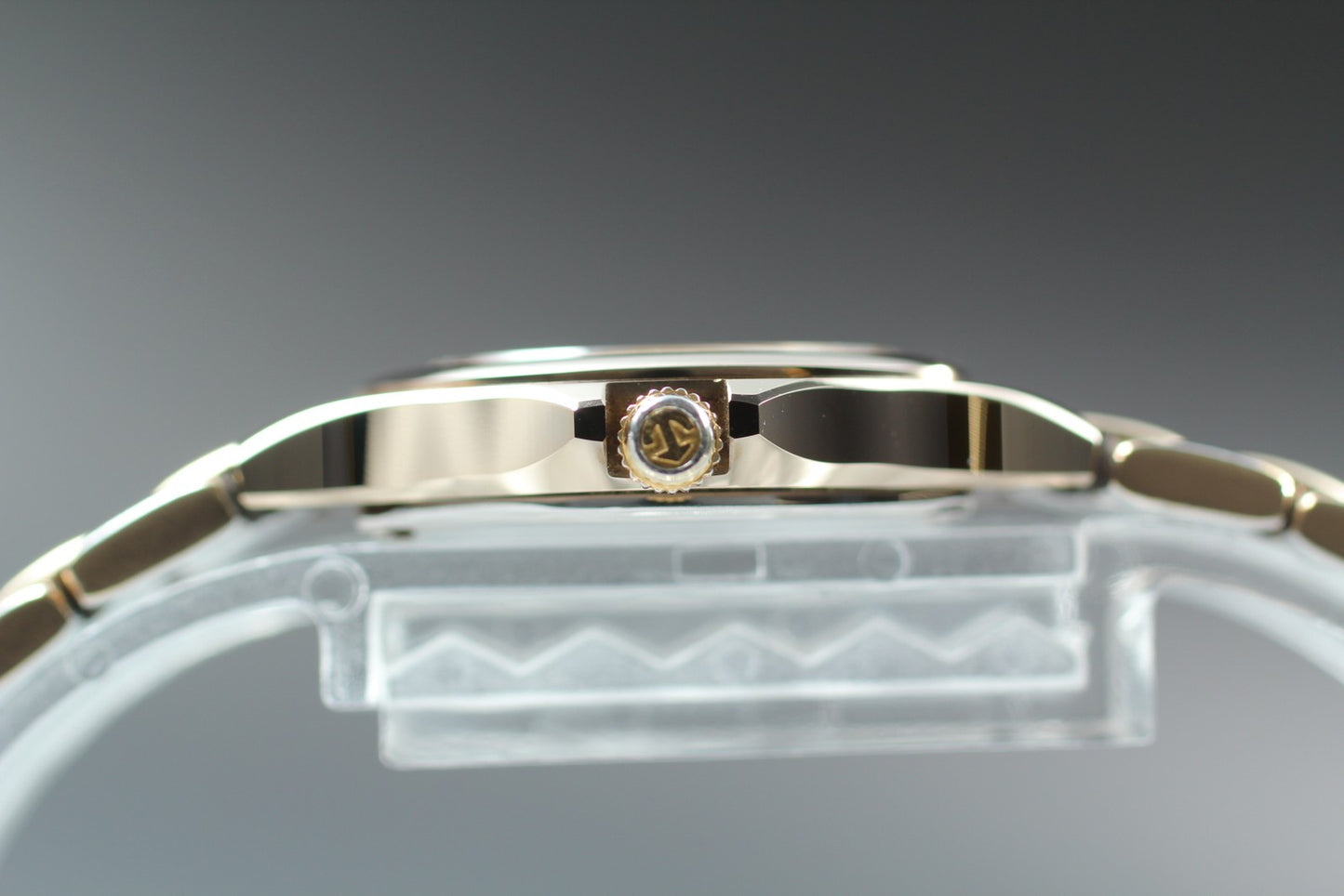 Near MINT Rado DiaStar 133.9705.3 Gold Quartz 25mm Ladies Watch From JAPAN
