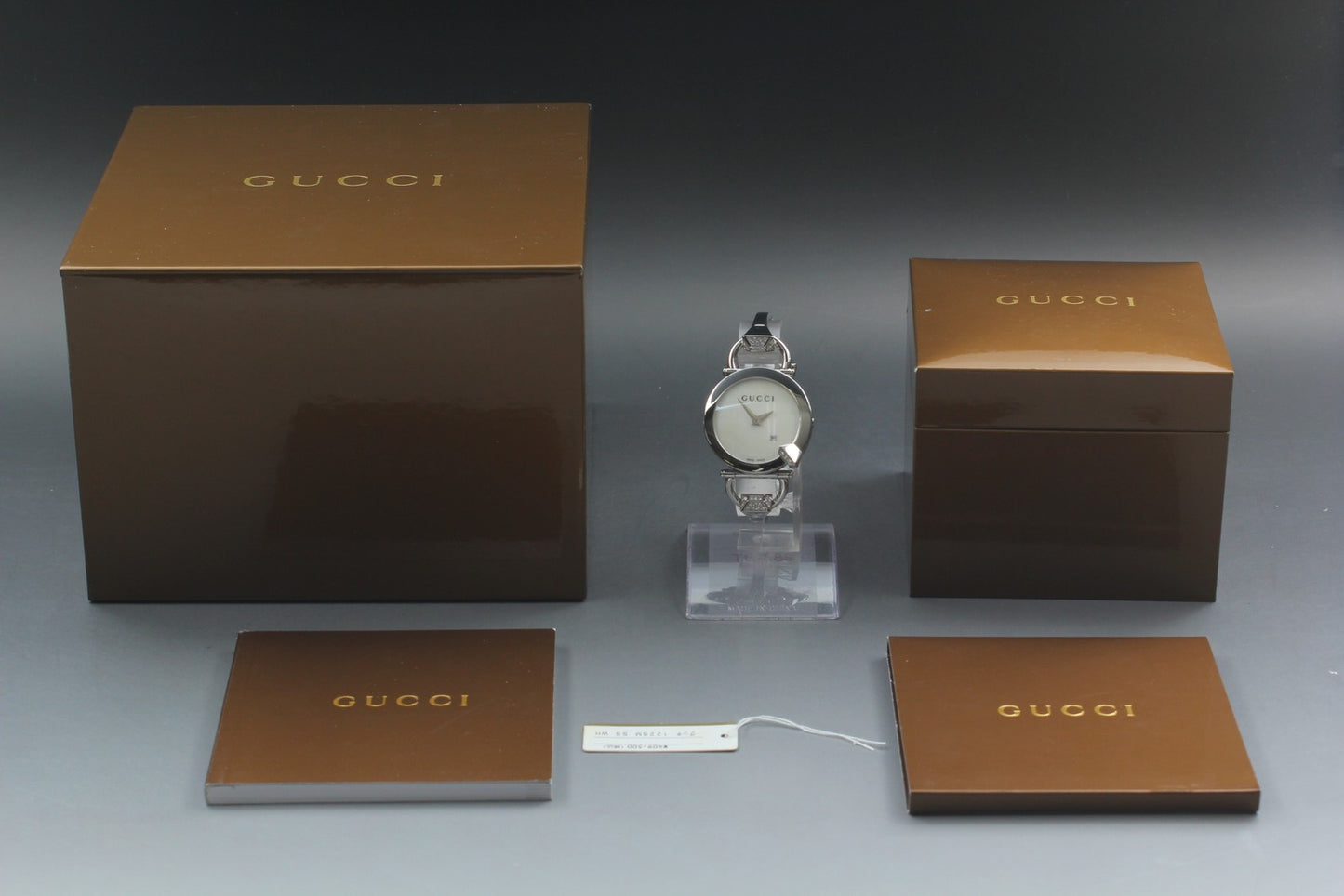 N MINT / Full Set Gucci YA122506 Chiodo 122.5 Mop Diamond Quartz Ladies Watch