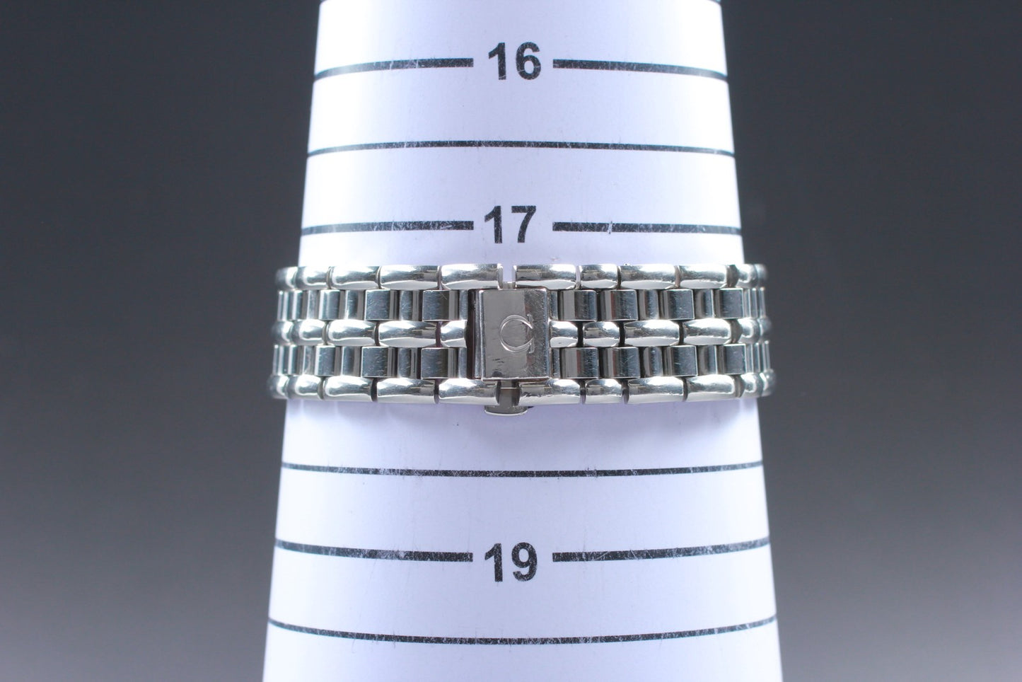 Near MINT OMEGA De Ville Symbol 196.0316 Cal.1436 18K Quartz 32mm Men's Watch