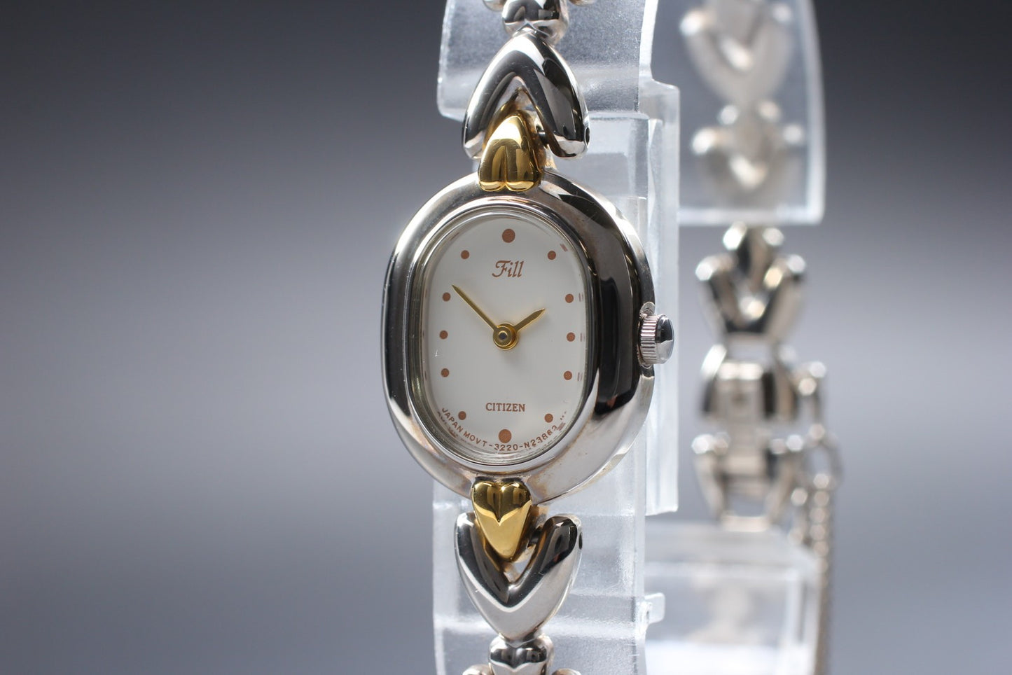 Near MINT w/ Tag Citizen Fill 3220-S40898 Silver Bracelet Quartz Ladies Watch