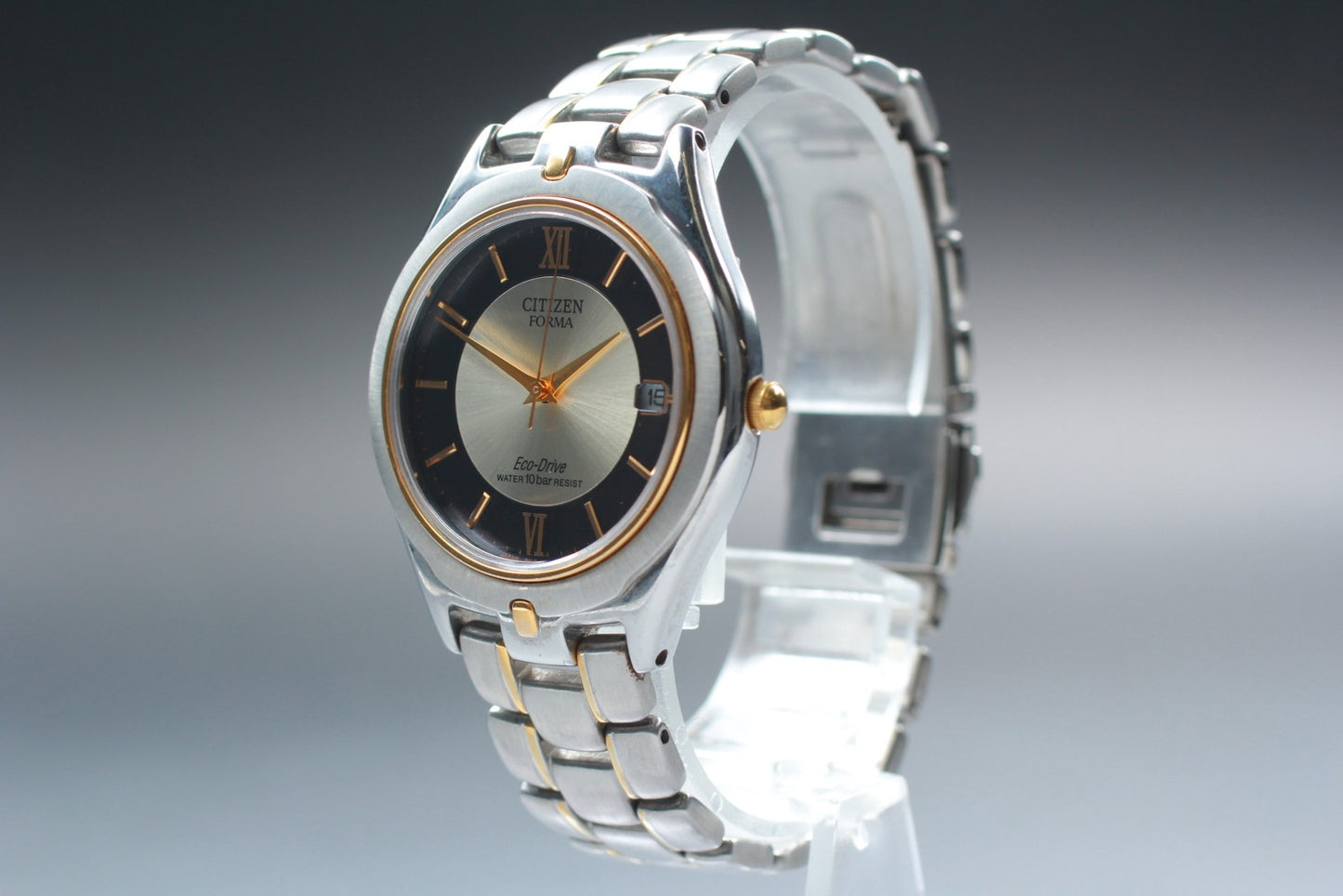 Near MINT Citizen Forma Eco-Drive B910-H14207 Black Silver Solar 35mm Mens Watch