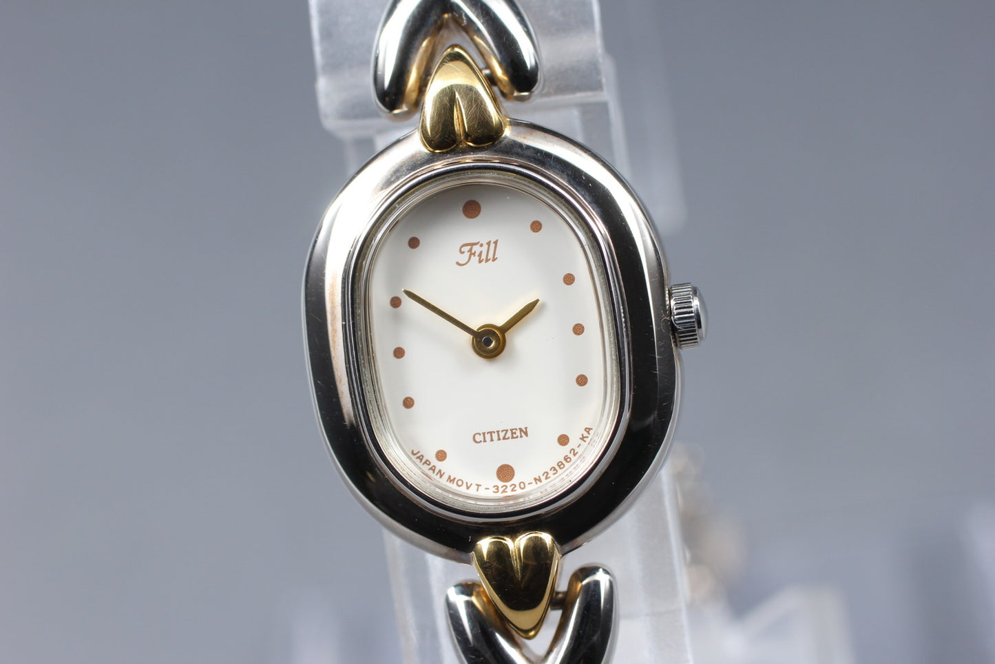 Near MINT w/ Tag Citizen Fill 3220-S40898 Silver Bracelet Quartz Ladies Watch