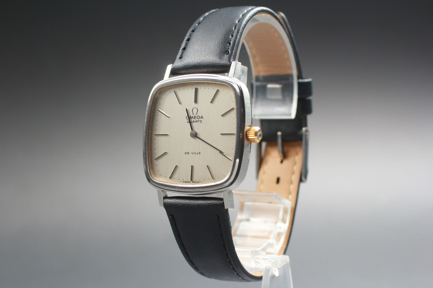 Near MINT OMEGA De Ville 191.0045 Cal.1330 Silver Square Quartz 31mm Men's Watch