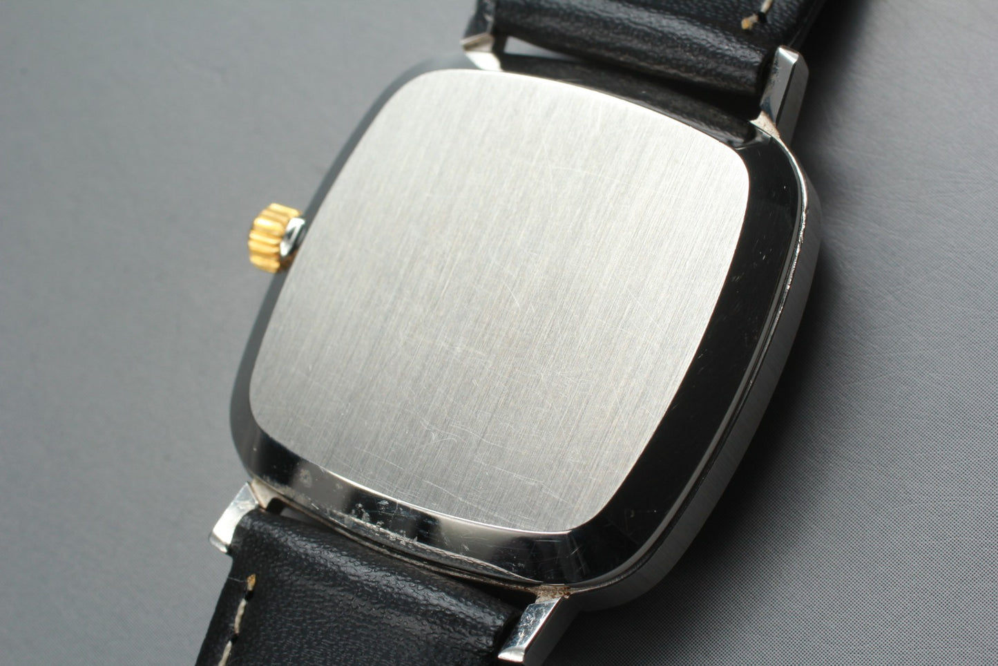 Near MINT OMEGA De Ville 191.0045 Cal.1330 Silver Square Quartz 31mm Men's Watch