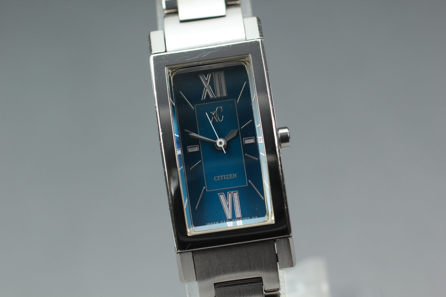 Near MINT CITIZEN xC 5431-T003982 Duratect Blue Rectangle Quartz Ladies Watch