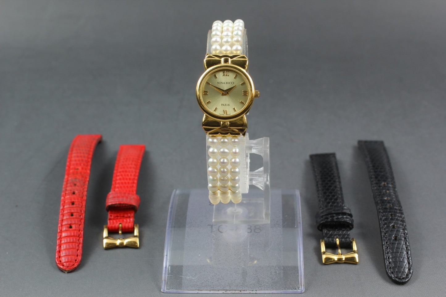 2 Straps [Near MINT] Nina Ricci S953 Gold Roman Dial Quartz 20mm Ladies Watch