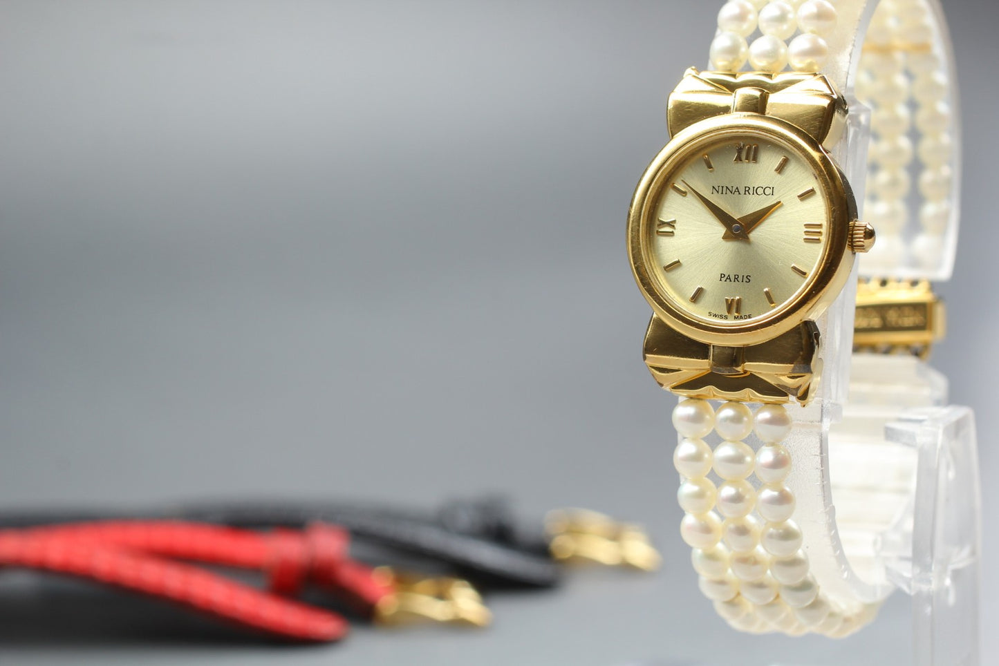 2 Straps [Near MINT] Nina Ricci S953 Gold Roman Dial Quartz 20mm Ladies Watch