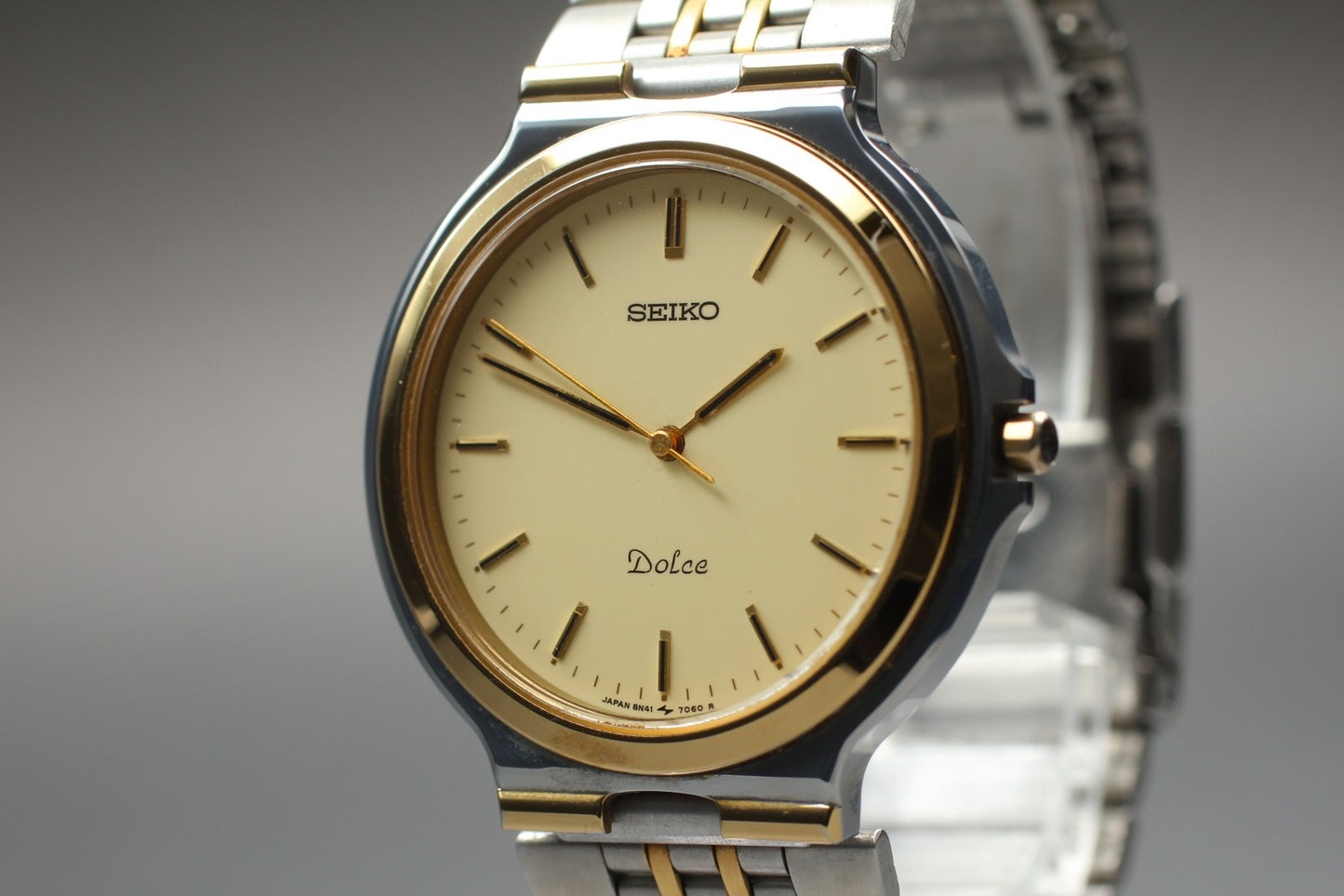 SEIKO Dolce 8N41-7020 Gold Slim Dress Watch From JAPAN [For Parts for Repair]