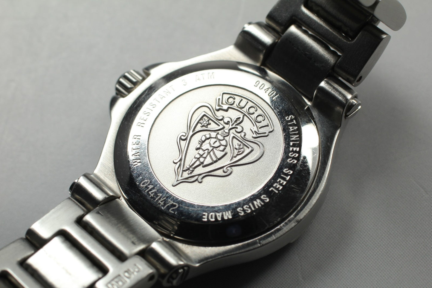 Gucci 9040L Silver Dial Quartz 26mm Swiss Ladies Watch  [For Parts for Repair]