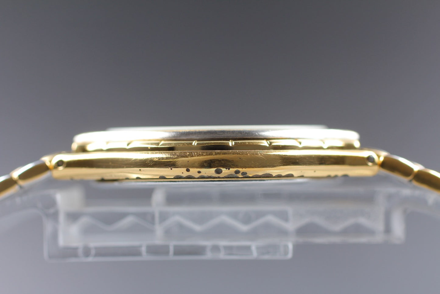 New Battery [Near MINT] Givenchy 621 White Gold Silver 32mm Quartz Men's Watch