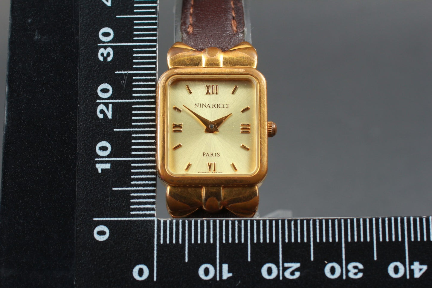 New Battery [Exc+5] Nina Ricci D950 Gold Roman Dial 18mm Quartz Ladies Watch